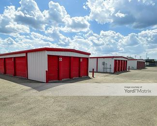 Photo 4 of Storage Rentals of America - 2801 West Oakland Avenue, Austin, MN