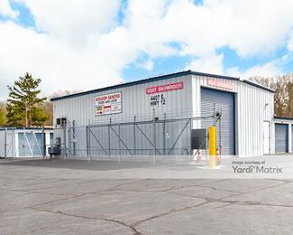 Photo 1 of Golden Sands Store-Lock - 4407 East US-12, Michigan City, IN