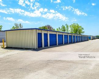 Photo 3 of Let-s Store It - 311 West Etna Road, Ottawa, IL