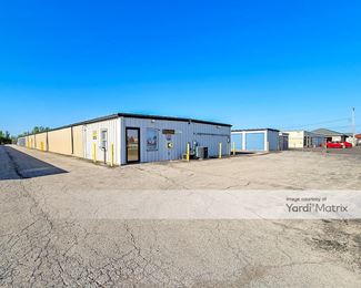 Photo 2 of Next Door Self Storage - 1050 38th Street, Peru, IL