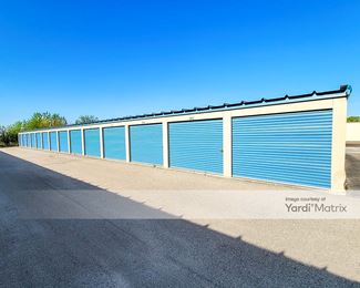 Photo 4 of Next Door Self Storage - 1050 38th Street, Peru, IL