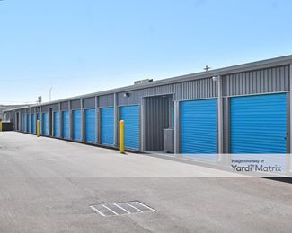 Photo 2 of Lloyd Self Storage - 111 West Division Street, Evansville, IN