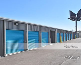 Photo 3 of Lloyd Self Storage - 111 West Division Street, Evansville, IN