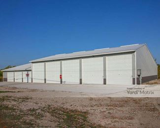 Photo 4 of Cullen Real Estate Storage - 510 North 8th Street, Hilbert, WI