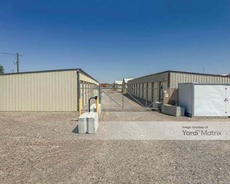 Photo 4 of Moreland Storage - 704 West 200 North, Blackfoot, ID