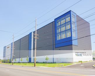 Photo 2 of Snapbox Self Storage - 6800 West Side Avenue, North Bergen, NJ