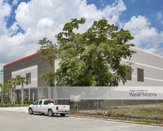 Photo 2 of StorQuest Self Storage - 5790 NW 165 Terrace, Miami Lakes, FL