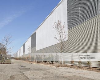Photo 3 of CubeSmart Self Storage - 514 Middle Country Road, Saint James, NY