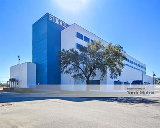 Photo 2 of US Storage Centers - 906 Southmore Avenue, Pasadena, TX