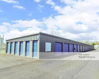 Photo 2 of Summit Self Storage - 205 South Leavitt Road, Amherst, OH