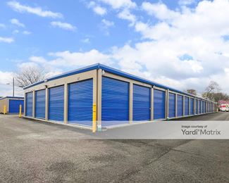 Photo 3 of Good Storage - 271 Page Blvd, Springfield, MA