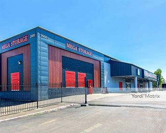 Photo 2 of Mega Storage - 2000 Queen Avenue Se, Albany, OR