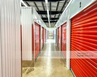 Photo 4 of Mega Storage - 2000 Queen Avenue Se, Albany, OR