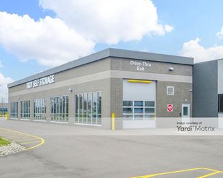 Photo 1 of CubeSmart Self Storage - 1405 Crooks Road, Troy, MI