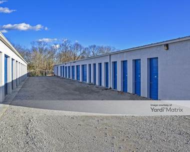 Storage Units for Rent available at 105 Cedarwood Drive, Lebanon, TN 37087
