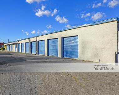 Storage Units for Rent available at 105 Cedarwood Drive, Lebanon, TN 37087
