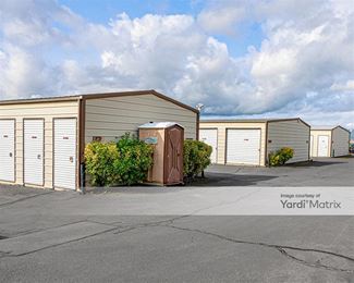 Photo 3 of Economy Self Storage - 6453 Crater Lake Hwy, Central Point, OR