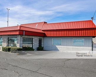 Photo 3 of Storage Emporium - 4707 Table Rock Road, Central Point, OR