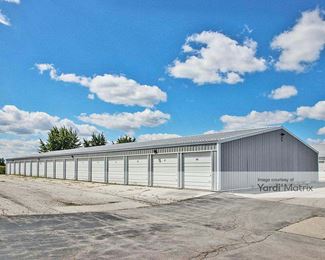 Photo 3 of Kummers Storage - 1808 Allouez Avenue, Green Bay, WI