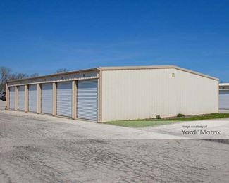 Photo 2 of North 30th Mini-Storage - 1440 North 30th Street, Manitowoc, WI