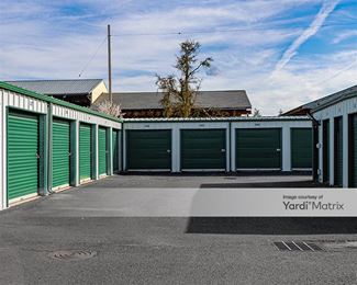 Photo 4 of 4 Corners Mini Storage - 5113 Table Rock Road, Central Point, OR