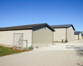 Photo 4 of Grant Street Mini-Warehouses - 732 West Adam Drive, Green Bay, WI