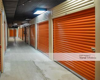 Photo 3 of Store Smart Self Storage - 227 South Maple Street, Lebanon, TN