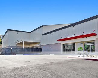 Photo 4 of StorQuest Self Storage - 39250 Date Street, Murrieta, CA