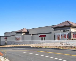 Photo 5 of StorQuest Self Storage - 39250 Date Street, Murrieta, CA