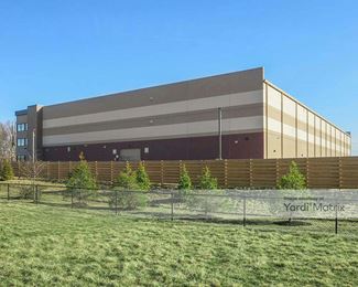 Photo 3 of Cardinal Self Storage - 6320 North Hamilton Road, Westerville, OH
