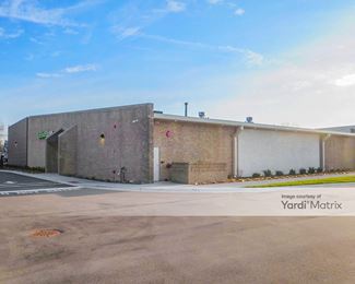 Photo 1 of Extra Space Storage - 21700 Novi Road, Novi, MI