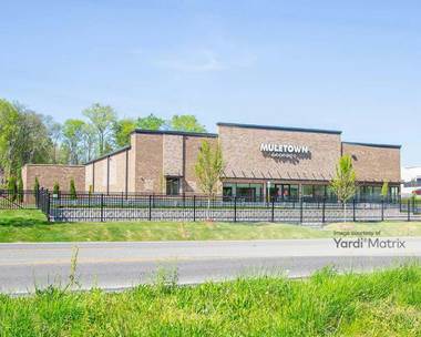 Storage Units for Rent available at 2600 Trotwood Avenue, Columbia, TN 38401
