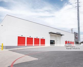 Photo 6 of Extra Space Storage - 5550 NW Loop 410, San Antonio, TX