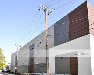 Photo 3 of Extra Space Storage - 2200 McCullough Avenue, San Antonio, TX