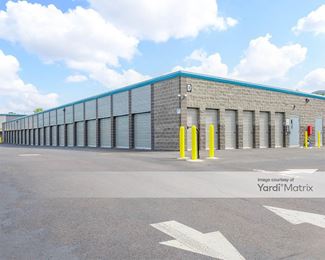 Photo 4 of Storage At Exit 24 - 65 South Grove Road, Phoenix, OR