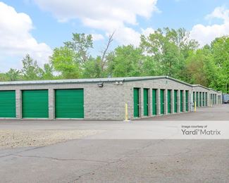 Photo 2 of South Medford Self Storage - 3071 Samike Drive, Medford, OR