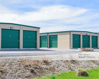 Photo 3 of Vilas Mini Storage - 4843 Helo Drive, Central Point, OR