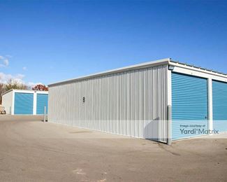 Photo 2 of Blue Reef Storage - 1332 Mid Valley Drive, De Pere, WI