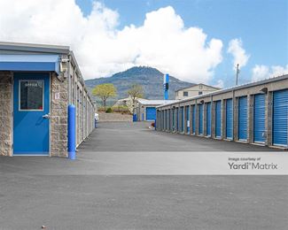 Photo 4 of Empire Lockers - 2878 Nansen Drive, Medford, OR