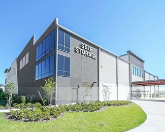 Photo 3 of Storage Rentals of America - 5960 Highclere Street, Orlando, FL