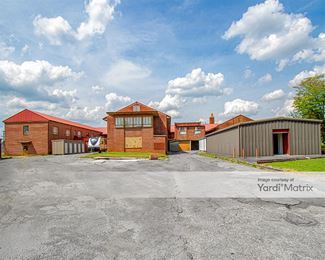 Photo 2 of Pine Street Rentals - 800 Pine Street, Calhoun, GA