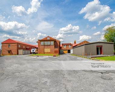 Storage Units for Rent available at 800 Pine Street, Calhoun, GA 30701