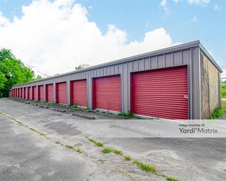 Photo 4 of Pine Street Rentals - 800 Pine Street, Calhoun, GA