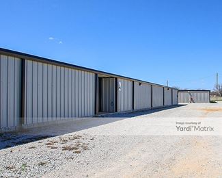 Photo 4 of Overflow Garage - 1715 North FM 51, Springtown, TX