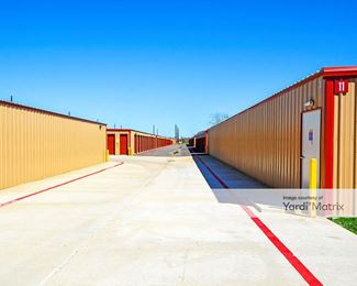Photo 5 of Storage Star - 8818 North Main Street, Baytown, TX