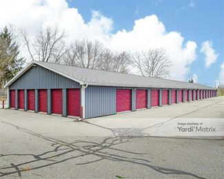 Photo 1 of South of Town Storage - 800 Poseyville Road, Midland, MI