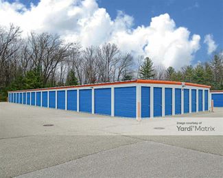 Photo 4 of Bakus Self Storage - 6812 North Saginaw Road, Midland, MI
