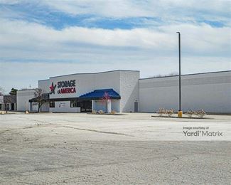 Photo 2 of Storage of America - 5135 Gratiot Road, Saginaw, MI
