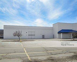 Photo 3 of Storage of America - 5135 Gratiot Road, Saginaw, MI