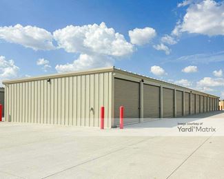 Photo 4 of Dillon Self Storage - 3839 Hohensee Drive, Lincoln, NE